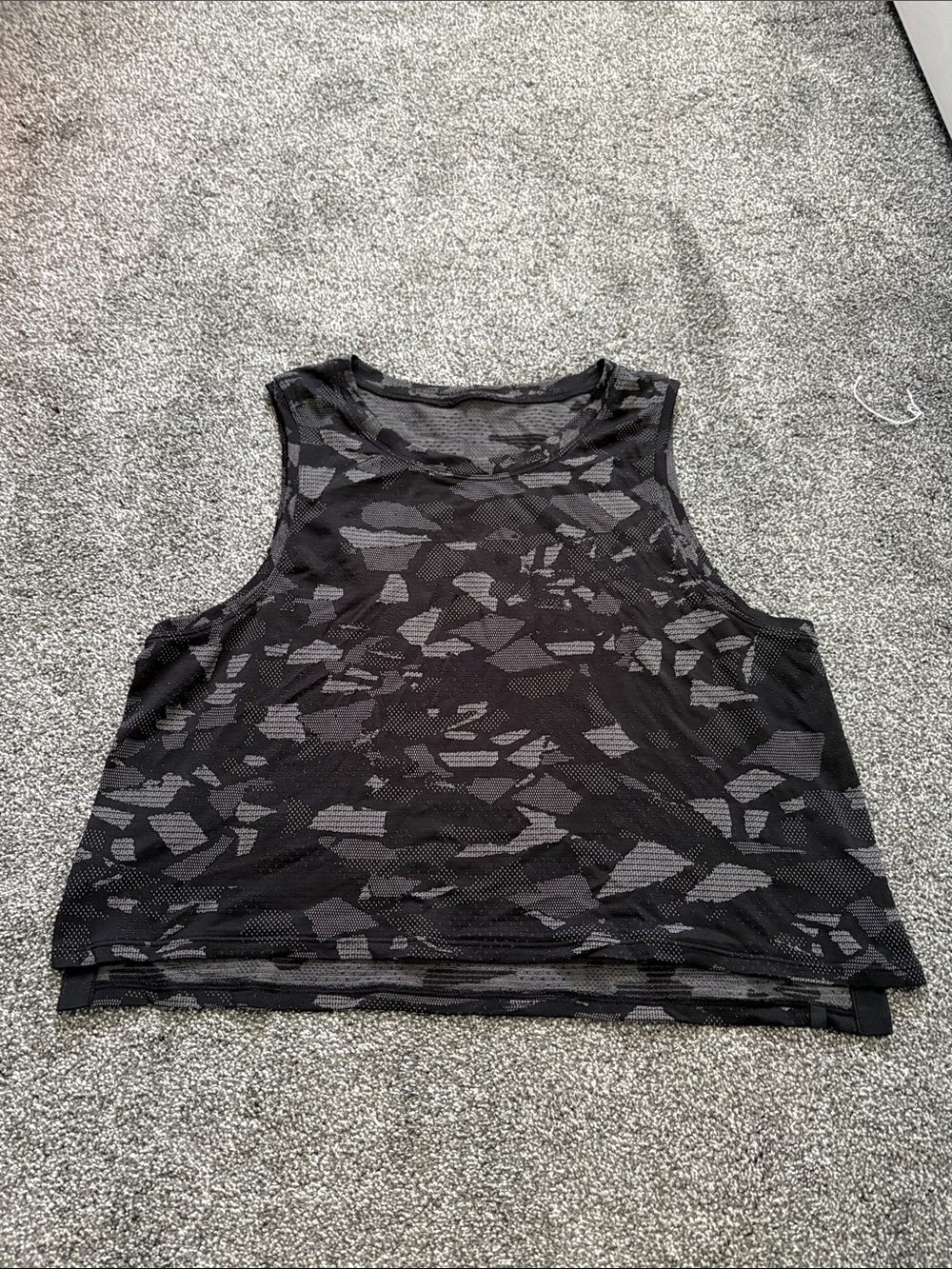 Lululemon Women’s Black Camouflage Tank Top